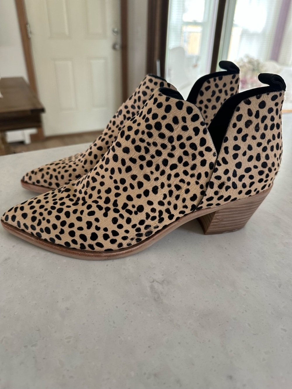 Dolce Vita Tan and Black Cheetah Print Ankle Booties-Size 9, NWOT